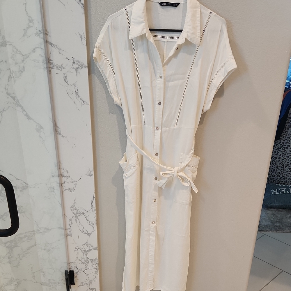 Zara Cream Button-Up Midi Dress